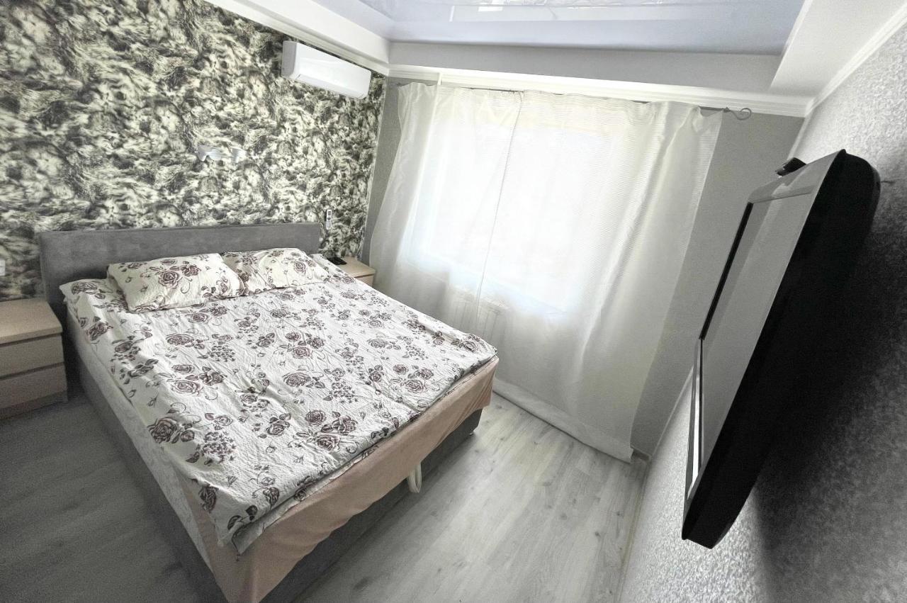 Квартира Напротив Дрим-Тауна Kiev Exterior foto