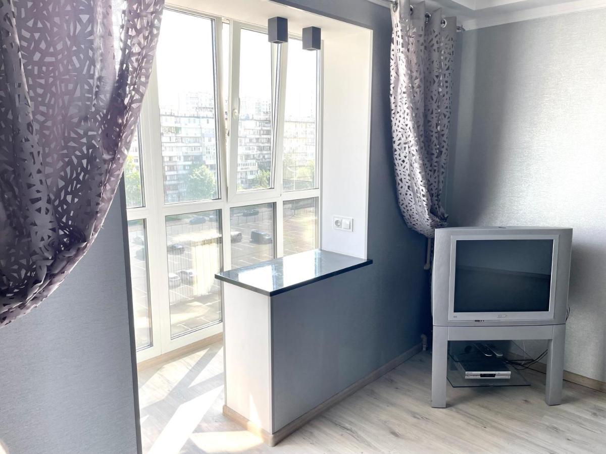 Квартира Напротив Дрим-Тауна Kiev Exterior foto